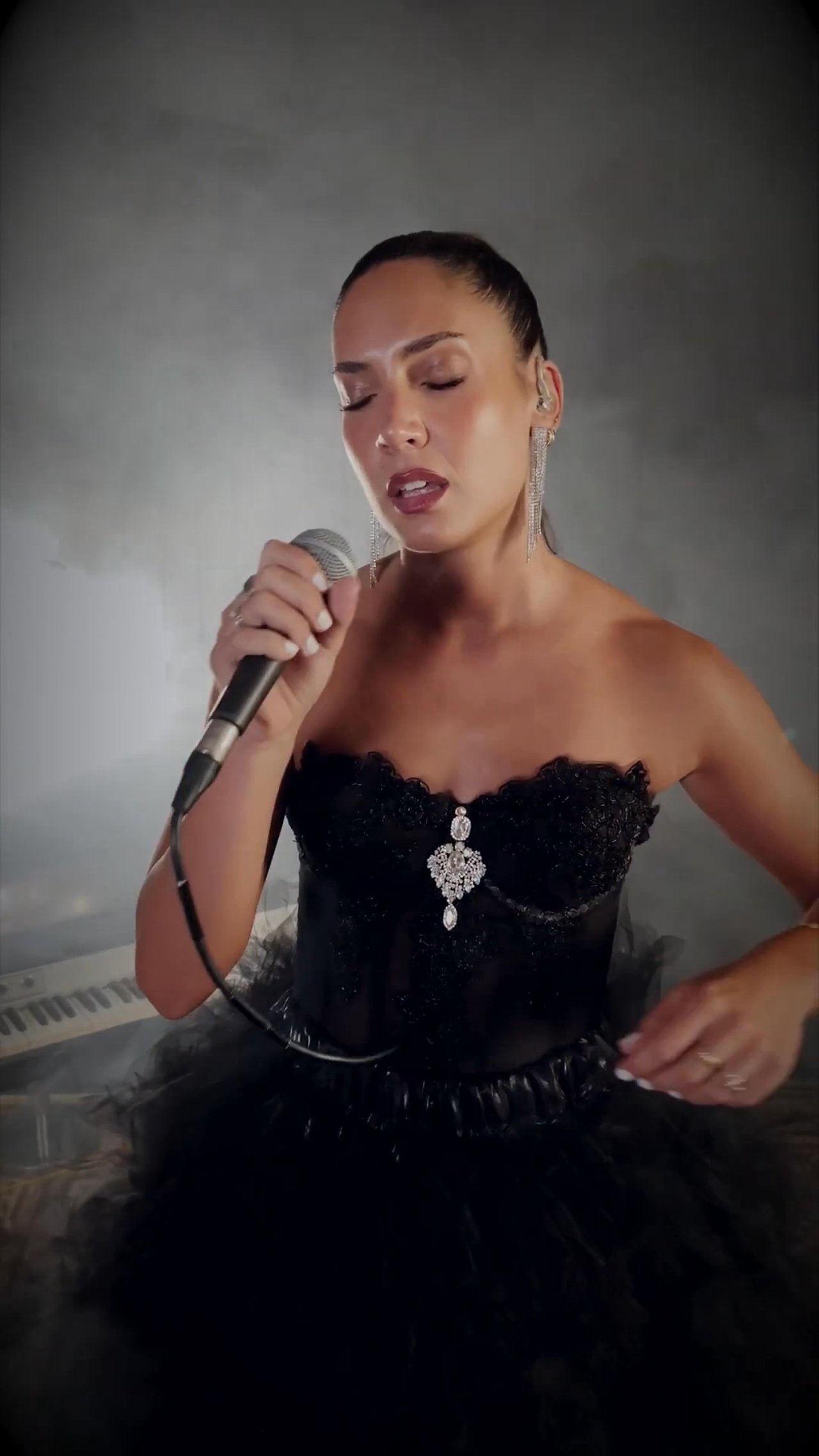 La Dolce Vita - Female Singer - video