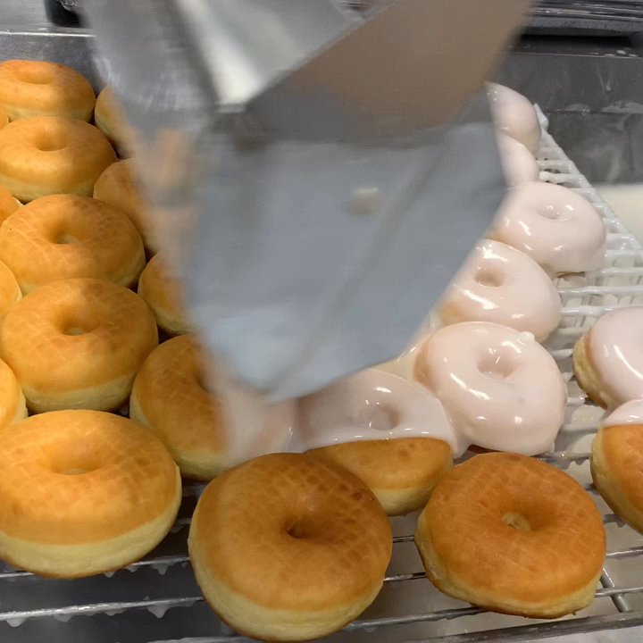 Fails Donut Factory - Fresh donuts at 2:30 pm - Donuts Near Me - Turlock, California