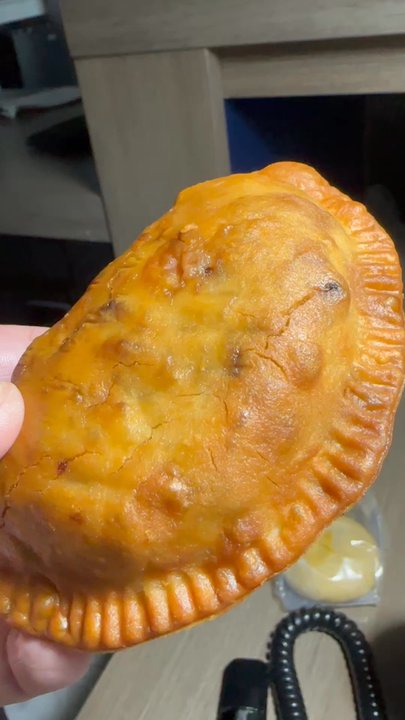 Empa Mundo - Argentine Pizza Empanada - Latin American Near Me - Irving, Texas