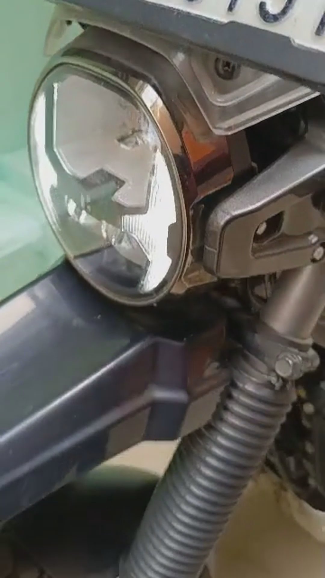 Walk-around video thumbnail