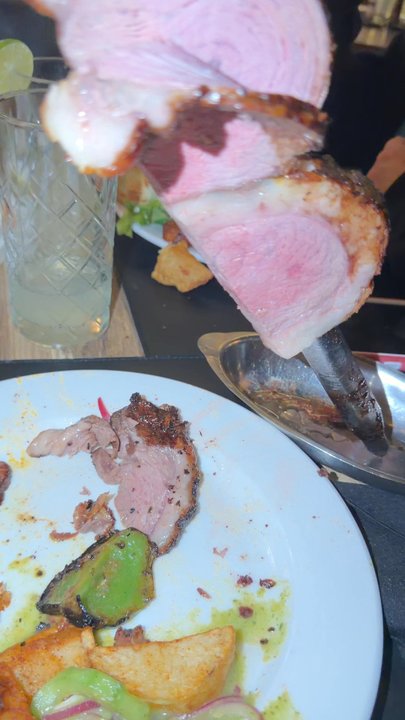 Mr Pampas - I filmed him giving me extra this guy was ok but I kinda pumped him up to give me more picanha - Steakhouses Near Me - Tijuana, BCN
