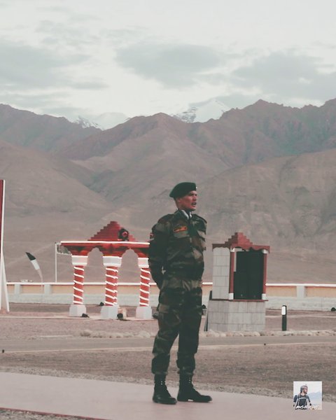 Photo of Giving salutes to In