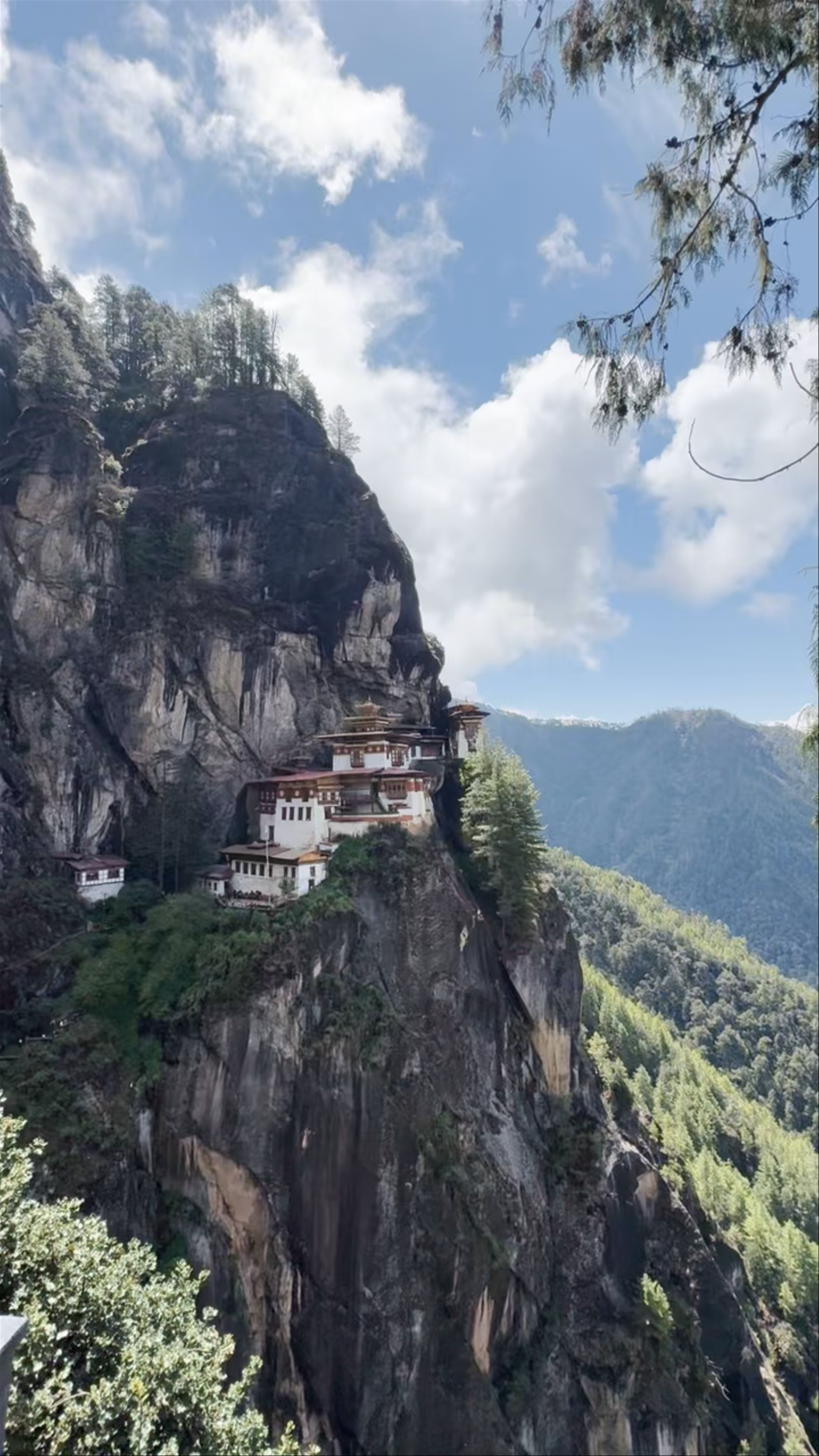 Paro Taktsang (Tiger's Nest Monastery)