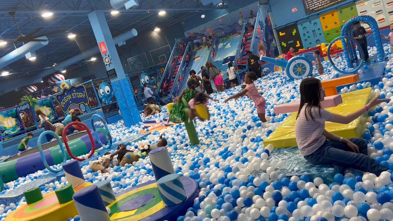 Smiley - Indoor Playcenter Near Me - Indianapolis, Indiana