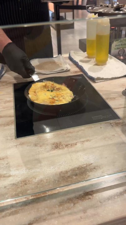 Hyatt Regency Phoenix - Enjoy a Hyatt omelette - Hotels Near Me - Phoenix, Arizona