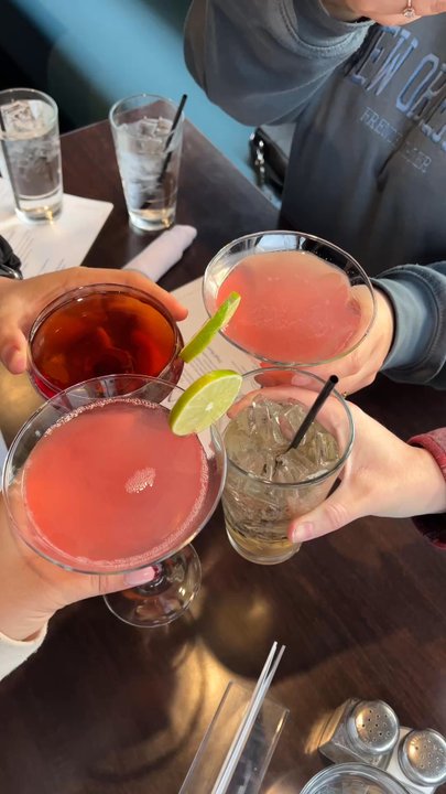 Bentley's on Bedford - Happy hour is amazing! 3-6:30 Tuesday through Saturday - American Near Me - Lynchburg, Virginia