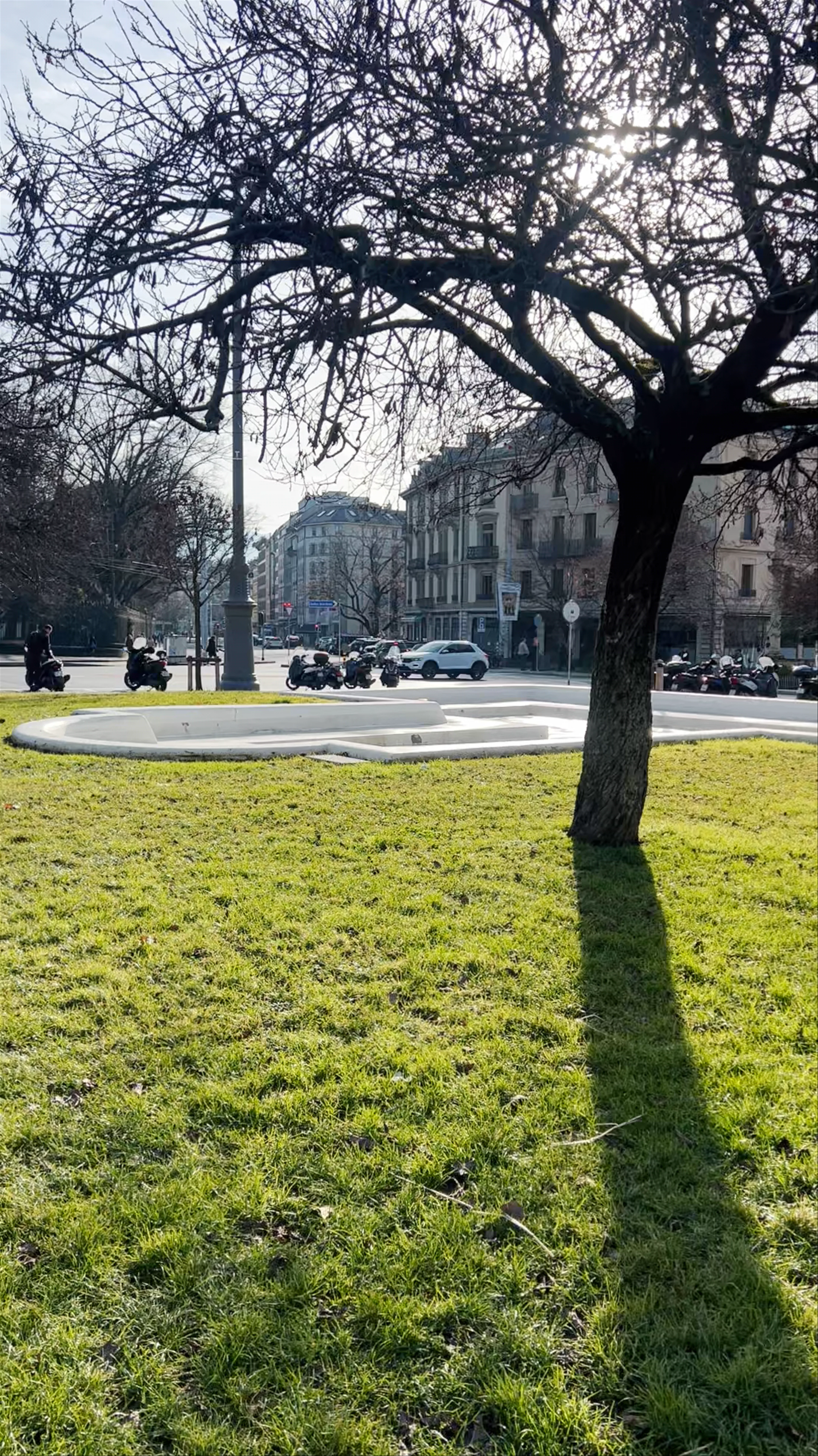 Guillaume Henri Dufour monument, Place de Neuve