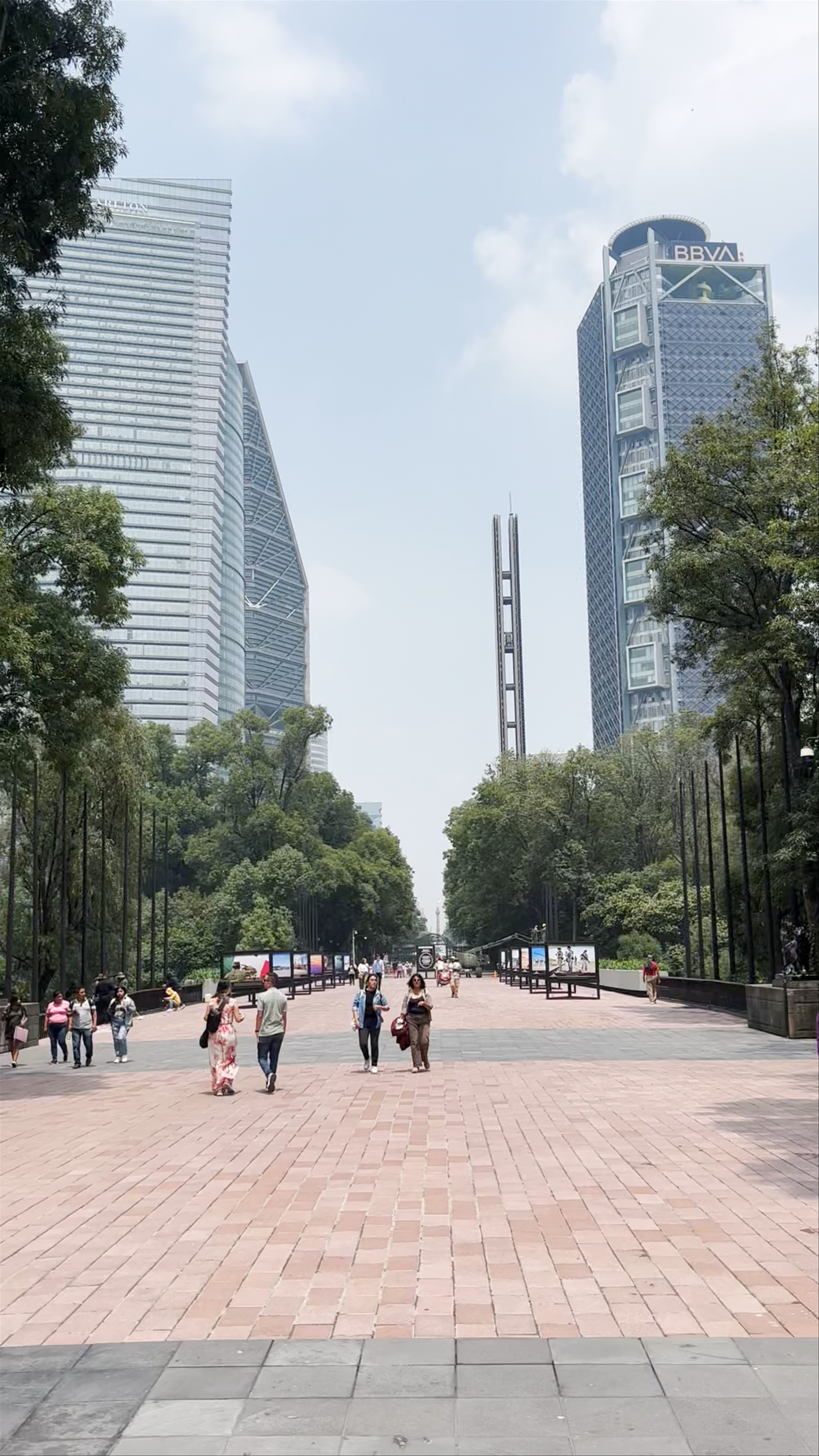 Altar a la Patria: A Majestic Tribute in Chapultepec, Mexico City