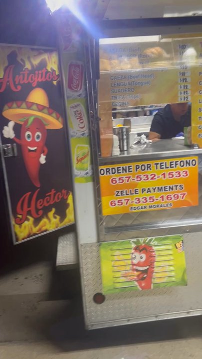 Antojitos Hector: Taco Stand - Food Trucks Near Me - Tustin, California