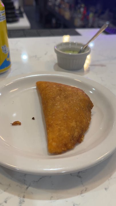 LA PROVINCIA - Empanada - Colombian Near Me - River Grove, Illinois