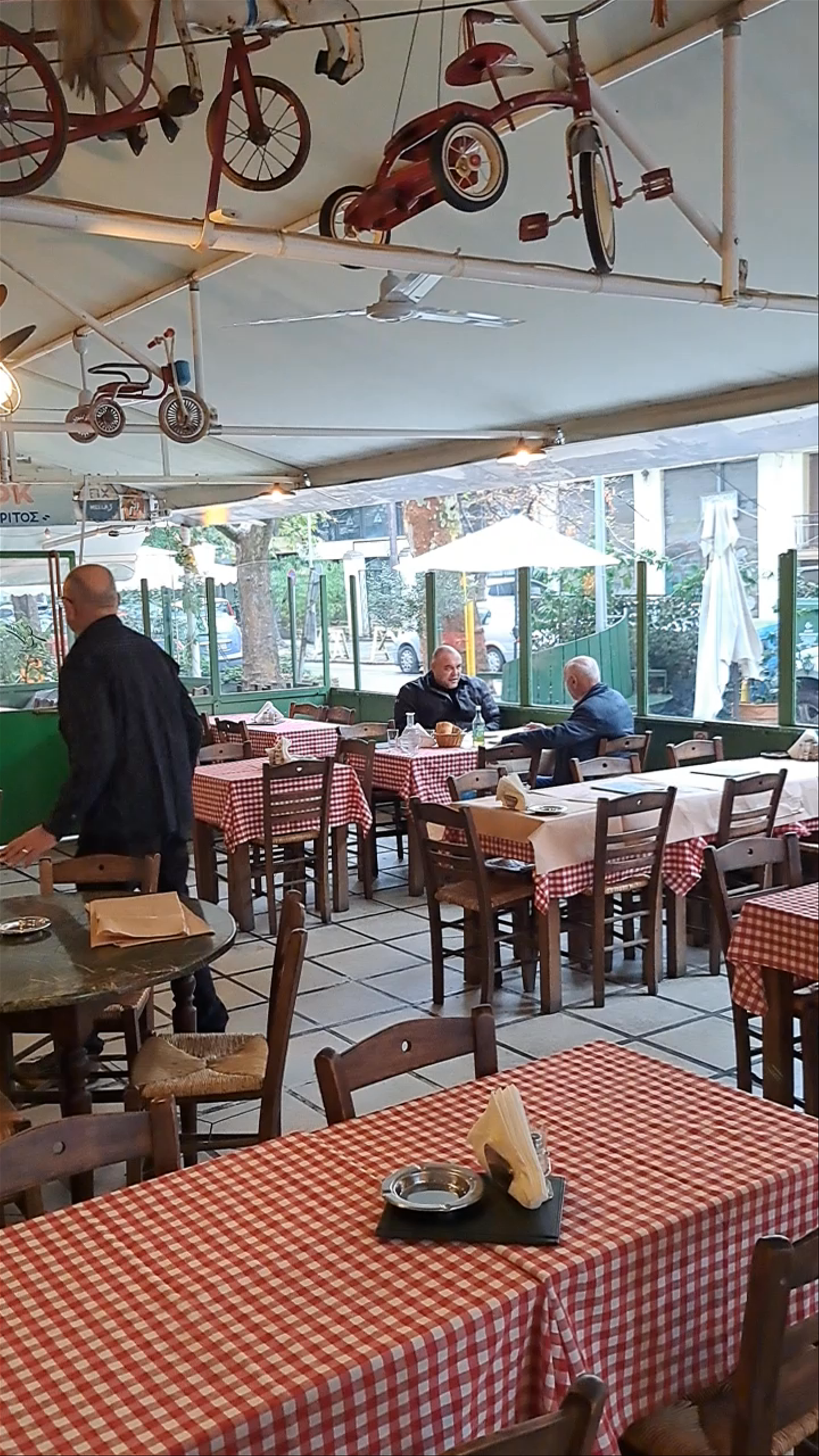 Κρόνος παρά θίν αλός