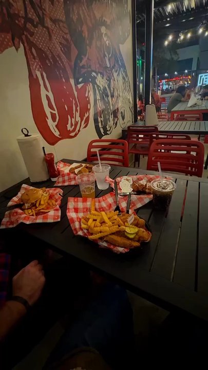 Hattie B's Hot Chicken - Austin - Domain NORTHSIDE - Hattie B's outdoor patio! - Southern Near Me - Austin, Texas