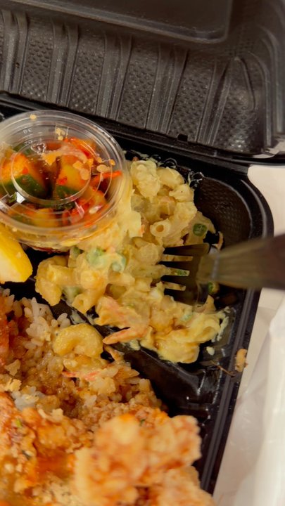 Kanaka Island Grill - In this video, I sent it to a member of my church. But this is my raw reaction when I first ate this food. - Food Trucks Near Me - Tigard, Oregon