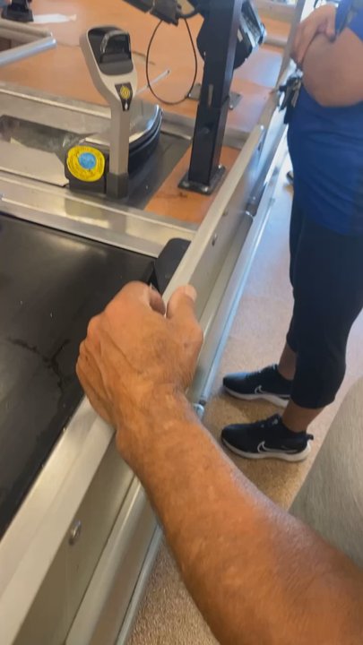 Northgate Market - Cockroaches all over the register. - Grocery Near Me - South Gate, California