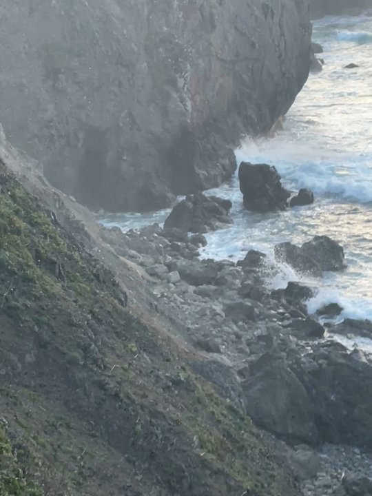 Harbor RV Park - Waves crashing the rocks in Fort Bragg - RV Parks Near Me - Fort Bragg, California