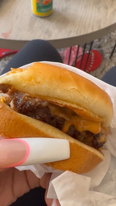 Jack in the Box - Hair in food - Burgers Near Me - Los Angeles, California