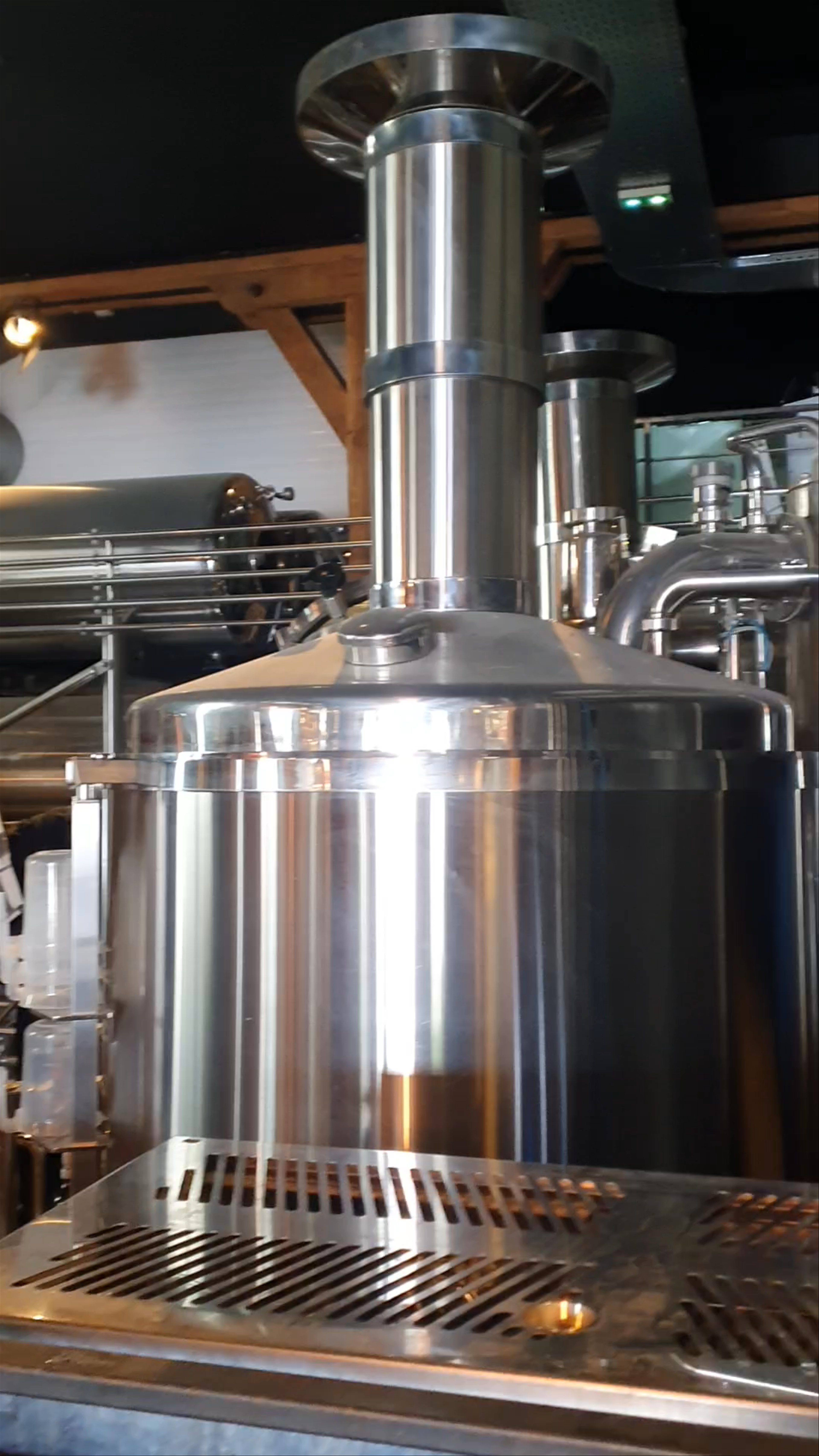 Paname Brewing Company: Craft Beer & Urban Vibes in Paris