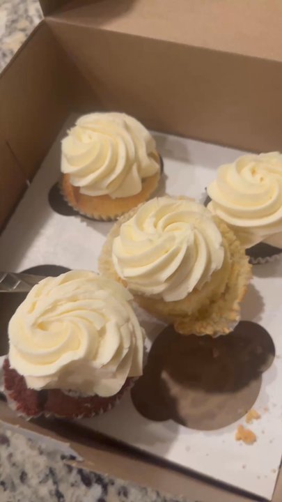 The Cakeroom - Cupcakes Near Me - Washington, DC, District of Columbia