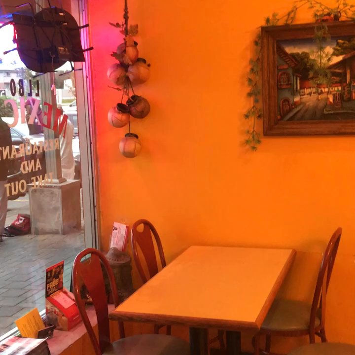 Cielito Lindo - Decor - Mexican Near Me - Pickering, Ontario