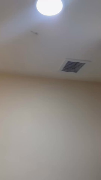 Fairfield by Marriott Inn & Suites Bentonville Rogers - Here is a short video clip of the exhaust fan in the bathroom, which sounds like a lawnmower. - Hotels Near Me - Rogers, Arkansas