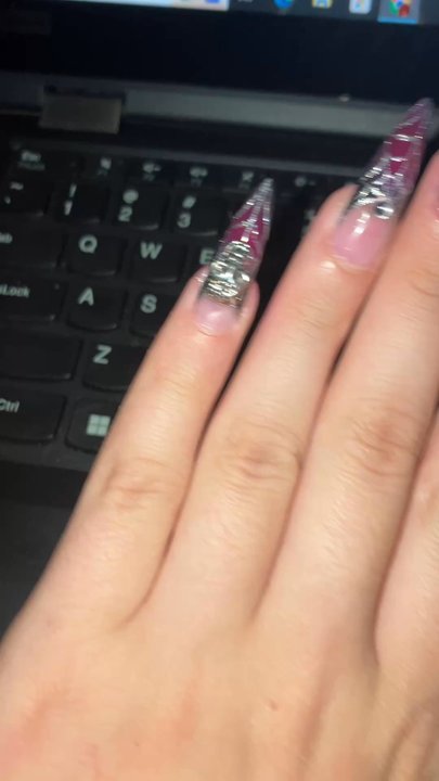 Queen Nails - Nail Salons Near Me - Everett, Washington
