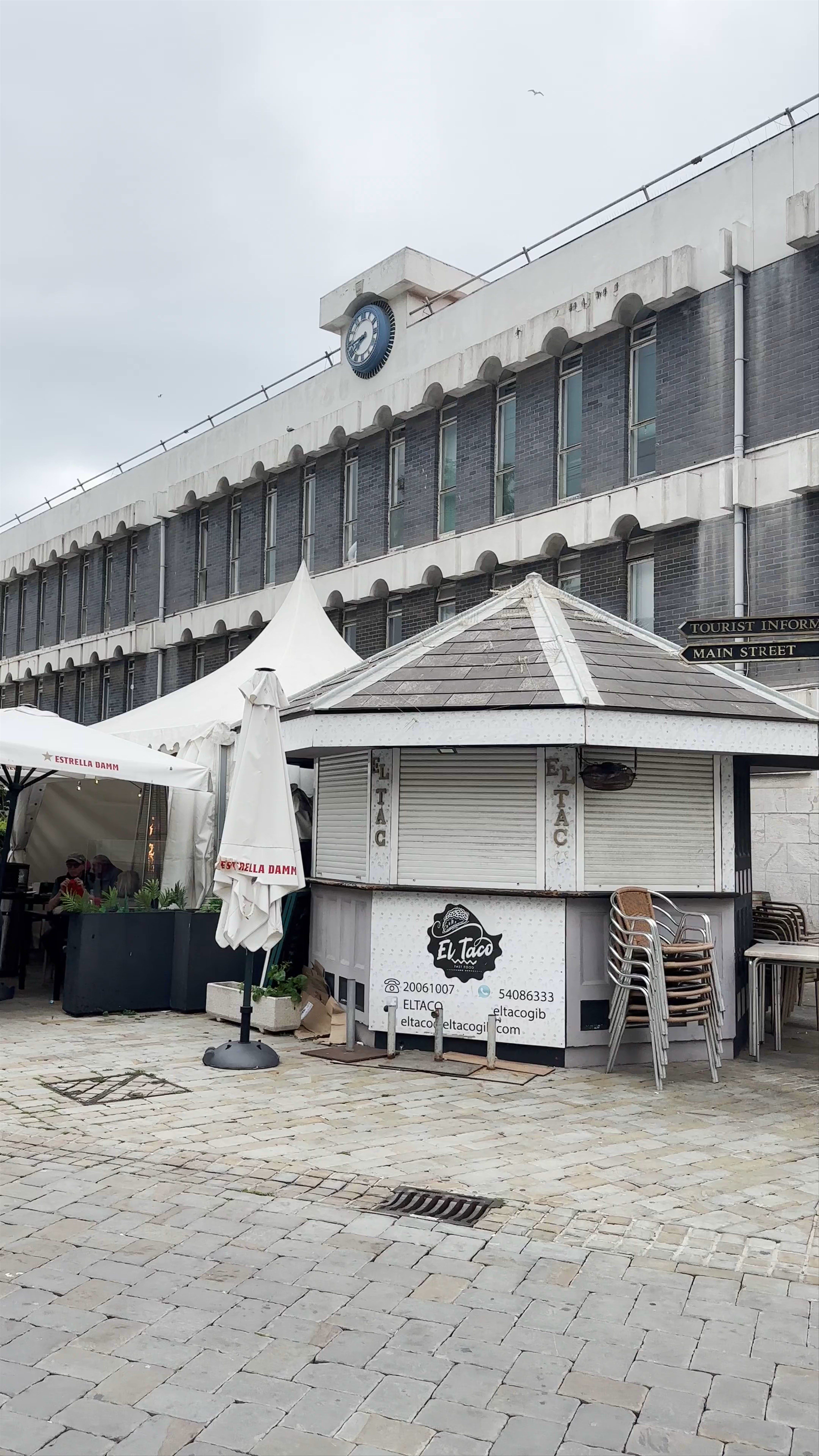 Grand Casemates Square