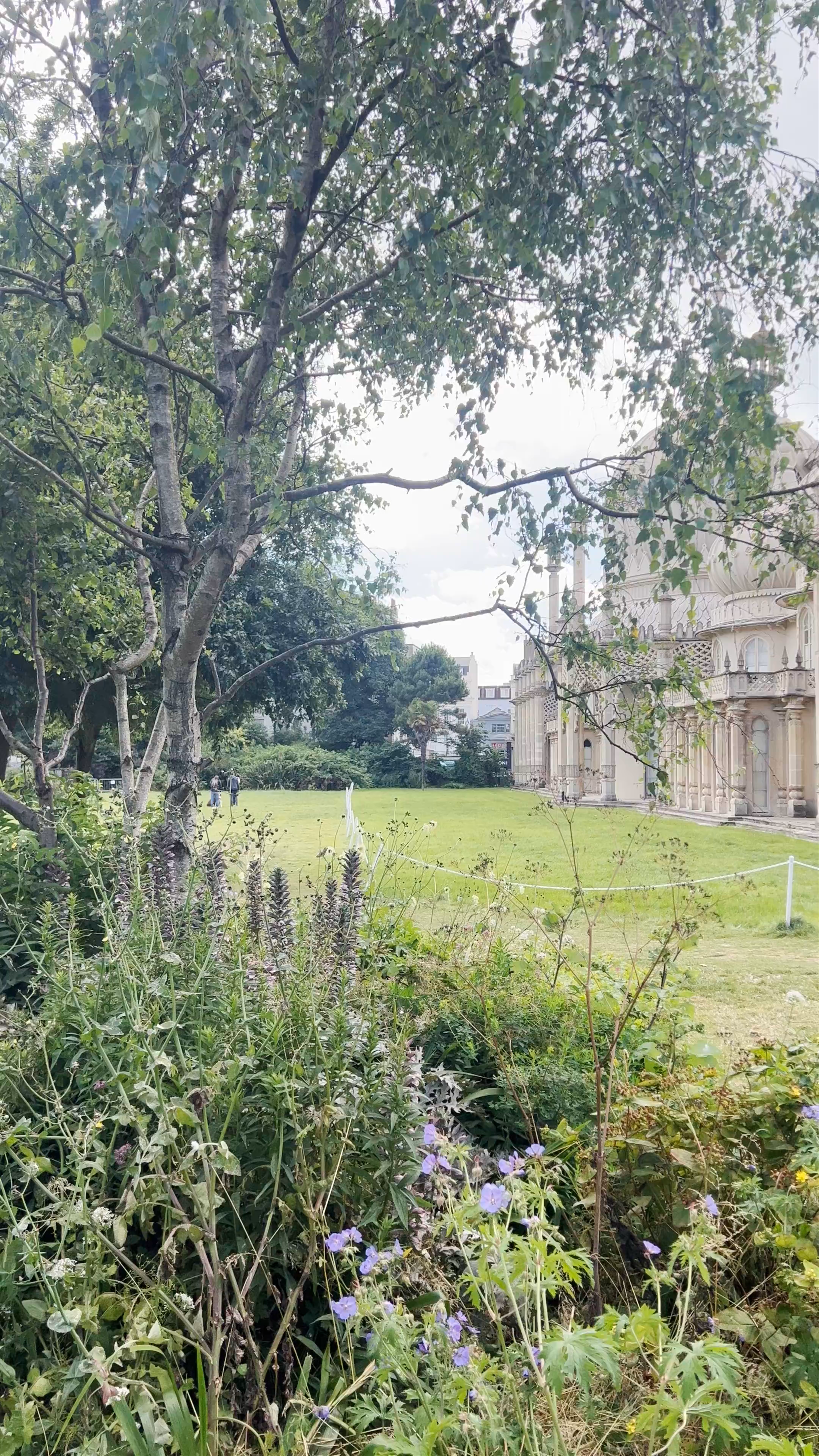 Royal Pavilion: A Romantic Stroll Amidst Exotic Architecture in Brighton
