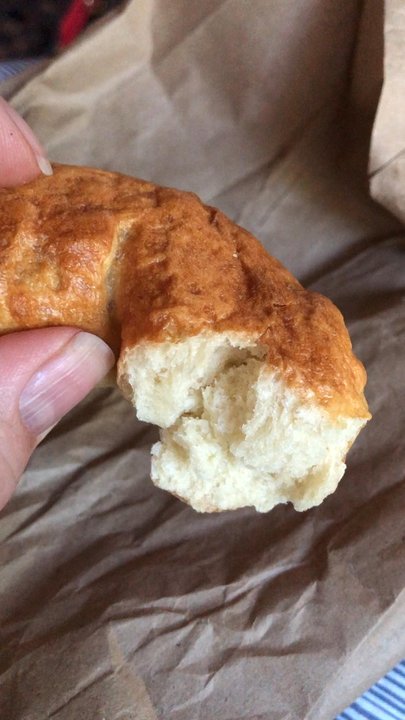 Pane d'Amore - I love the bread here! Was so excited to try a bagel, and then my heart broke, but my tooth didn't! Small, no chew, wAy over cooked. Fresh? - Bakeries Near Me - Bainbridge Island, Washington