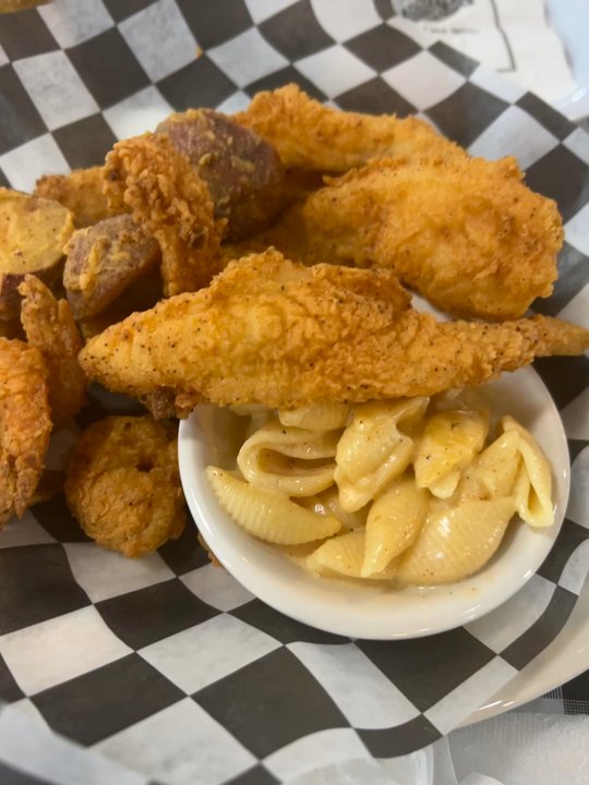 Stingray's Restaurant & Bar - Catfish, Macaroni w/ cheese & Hushpuppies - Seafood Near Me - Kenner, Louisiana