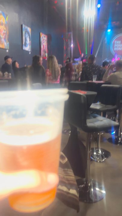 The Pour House - Bars Near Me - Paso Robles, California