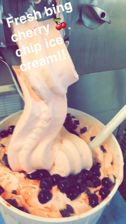 Molly's Ice Cream - Ice Cream & Frozen Yogurt Near Me - Somerset, Pennsylvania