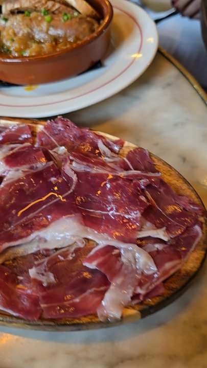 Cèntric - Video of our tapas - Bars Near Me - Barcelona, B