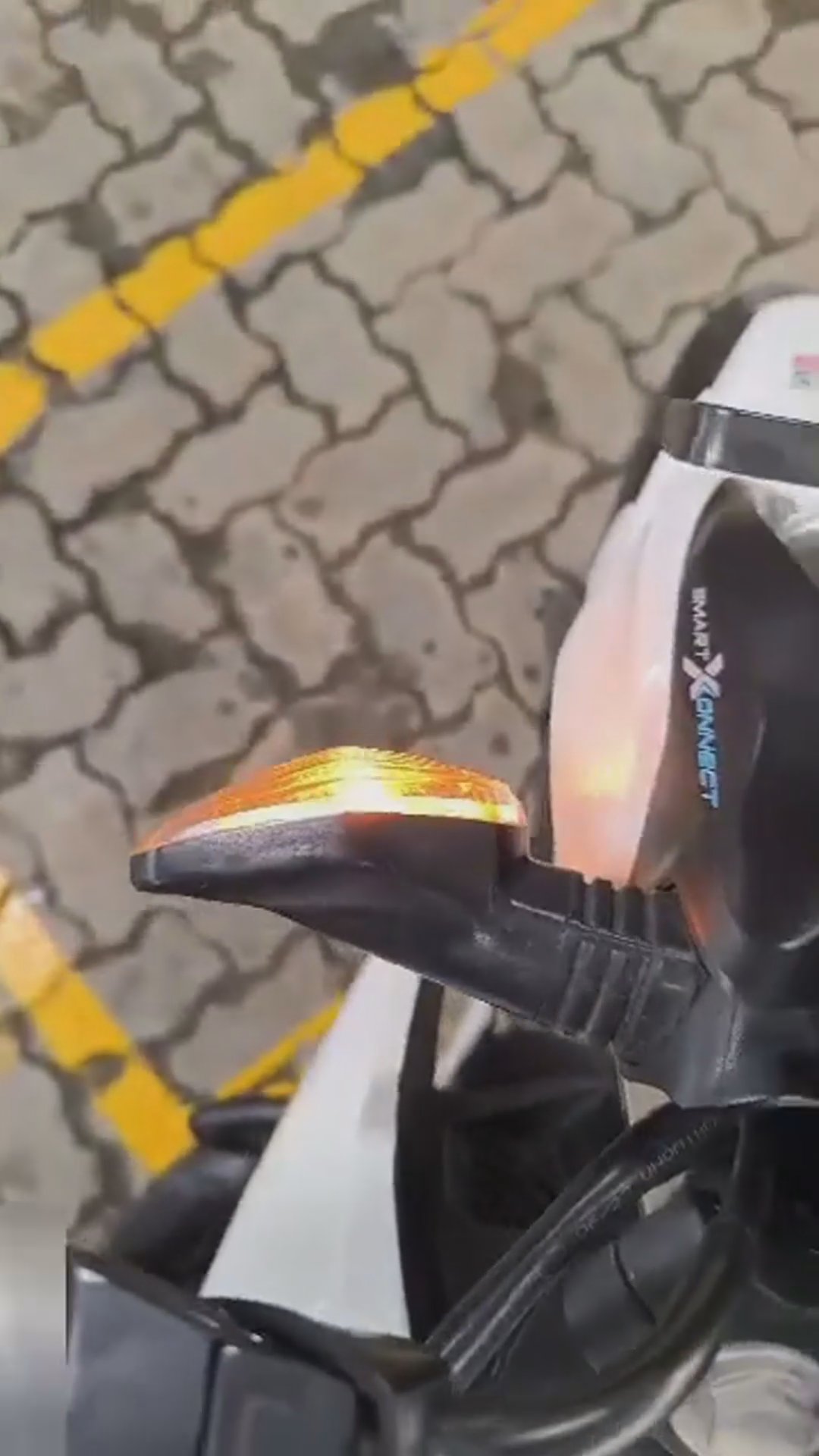 Walk-around video thumbnail