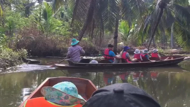 Floating Market and Train Market before heading to the beach for a few days.