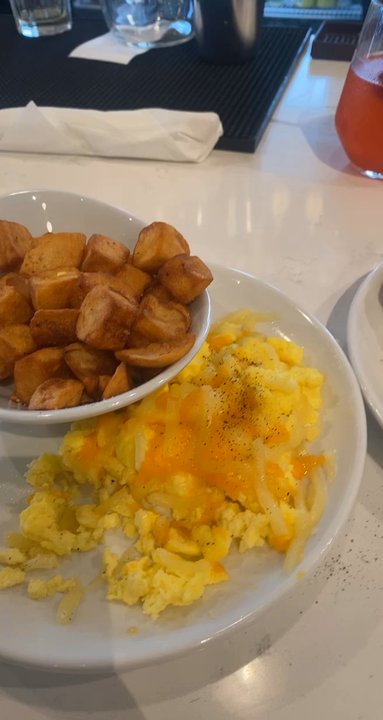 Another Broken Egg Cafe - Breakfast & Brunch Near Me - Warner Robins, Georgia