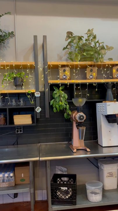 Big Shoulders Coffee - Coffee Roasteries Near Me - Chicago, Illinois