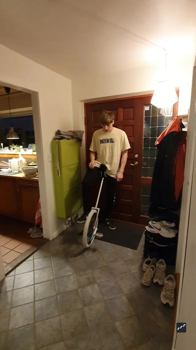 riu submission: Outspin