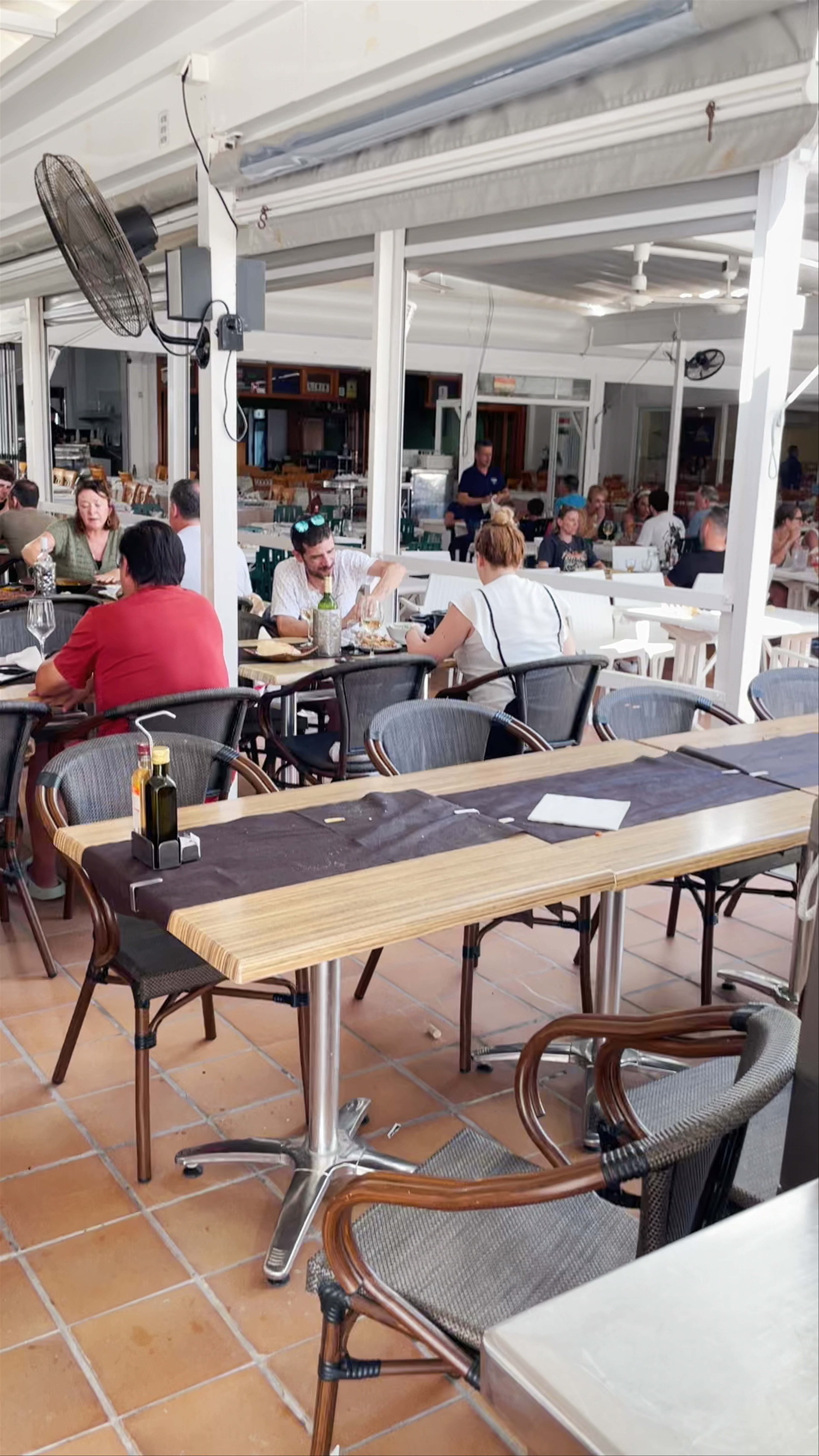 Lively Dining Experience at Restaurante CANADA in Calpe, Spain