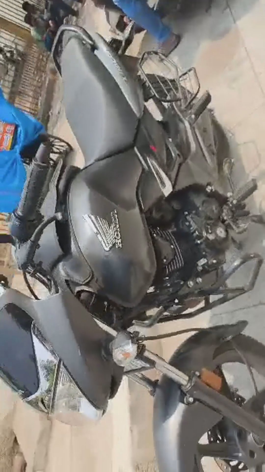 Walk-around video thumbnail