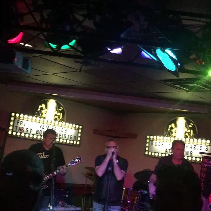 Law's Restaurant - The music rocks!!! - Karaoke Near Me - Riverside, California