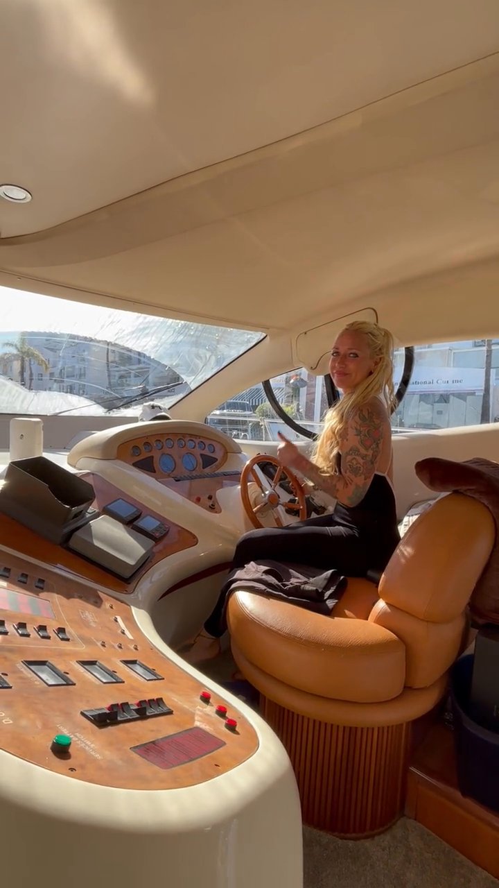 manifesting this 💎
🎥 elrubio74 · Pexels
#luxury #luxurylifestyle #wealth #motivation #goals