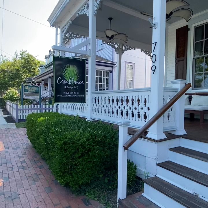Casablanca - Front porch - Bed & Breakfast Near Me - Cape May, New Jersey