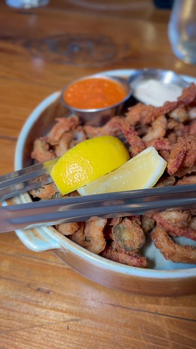 The Sycamore - Fried calamari was good but too little calamari and too much bell peppers and jalapeño - American Near Me - Glendale, California