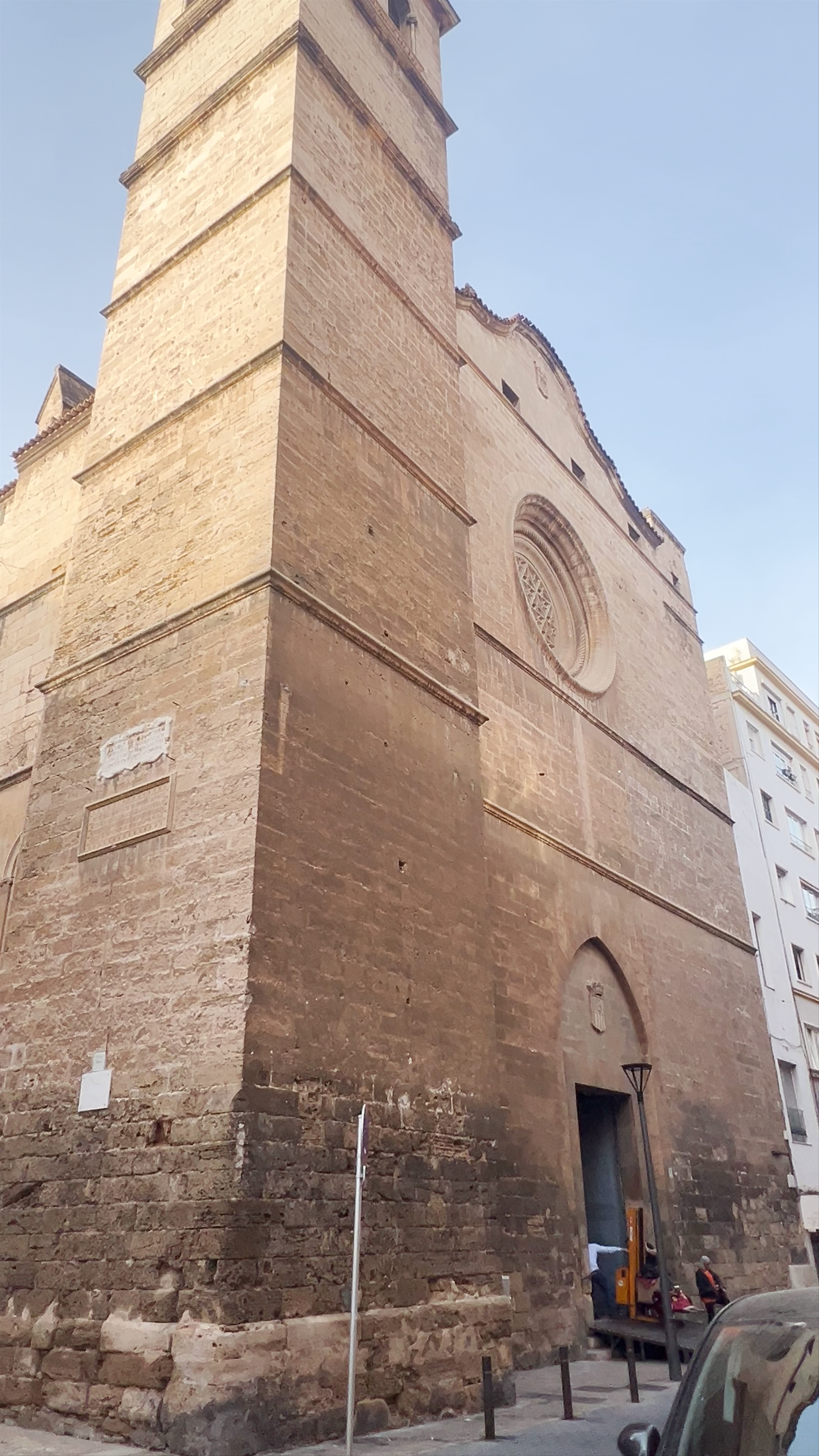 Iglesia de la Merced: Historic Stone Church in Palma