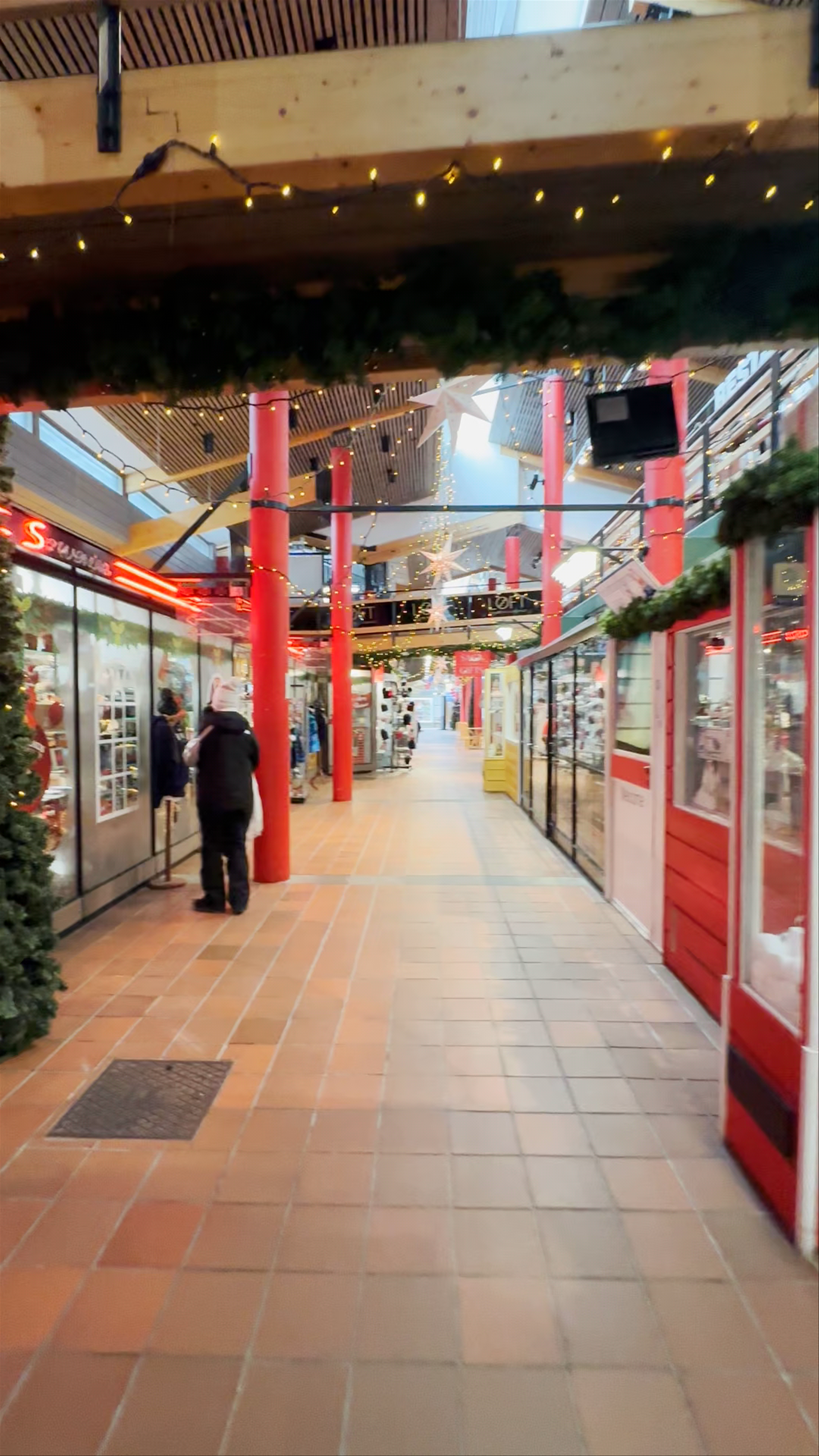 Festive Shopping Walkthrough at Arctic Circle Information, Rovaniemi