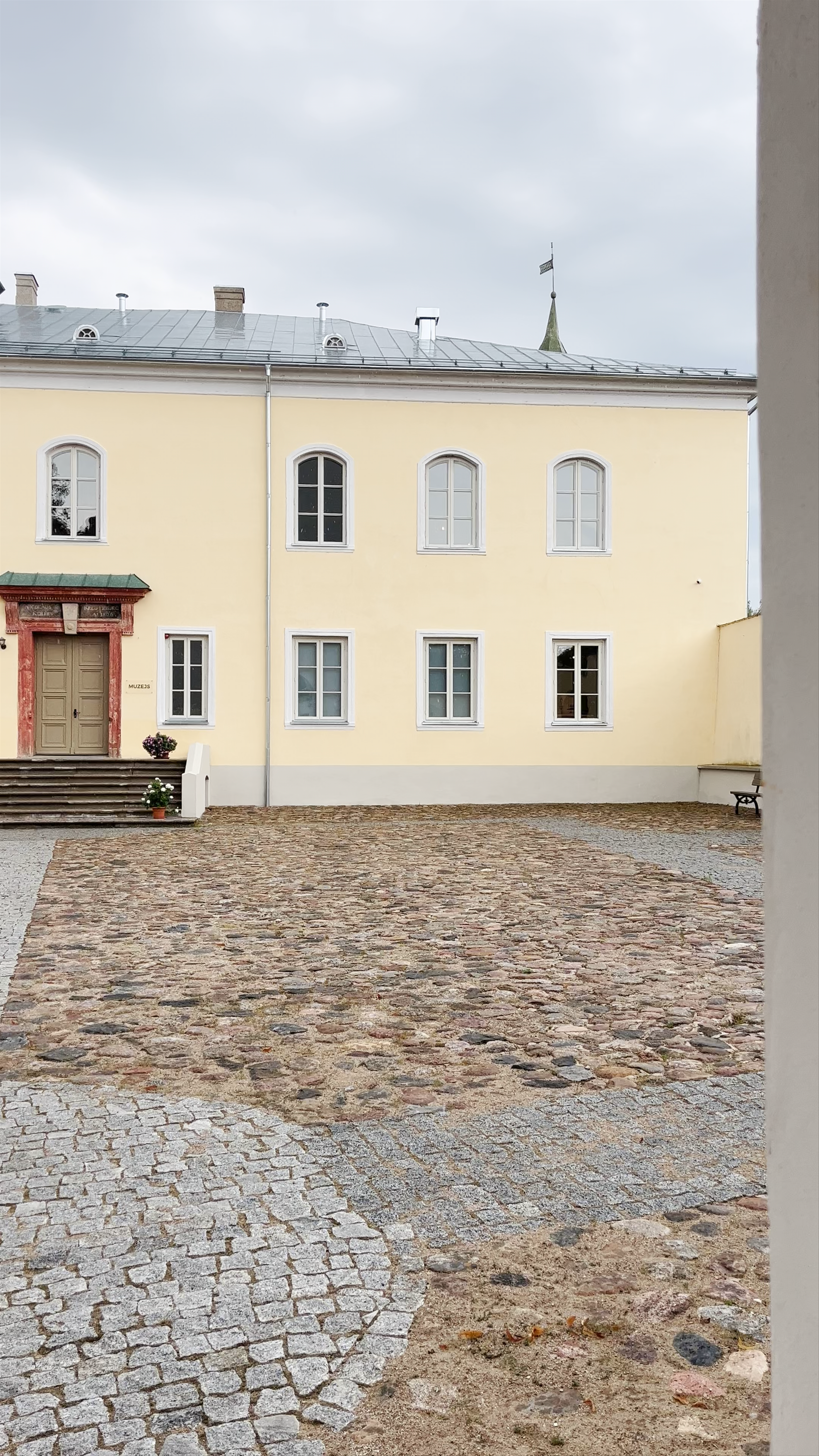 Крустпилский замок