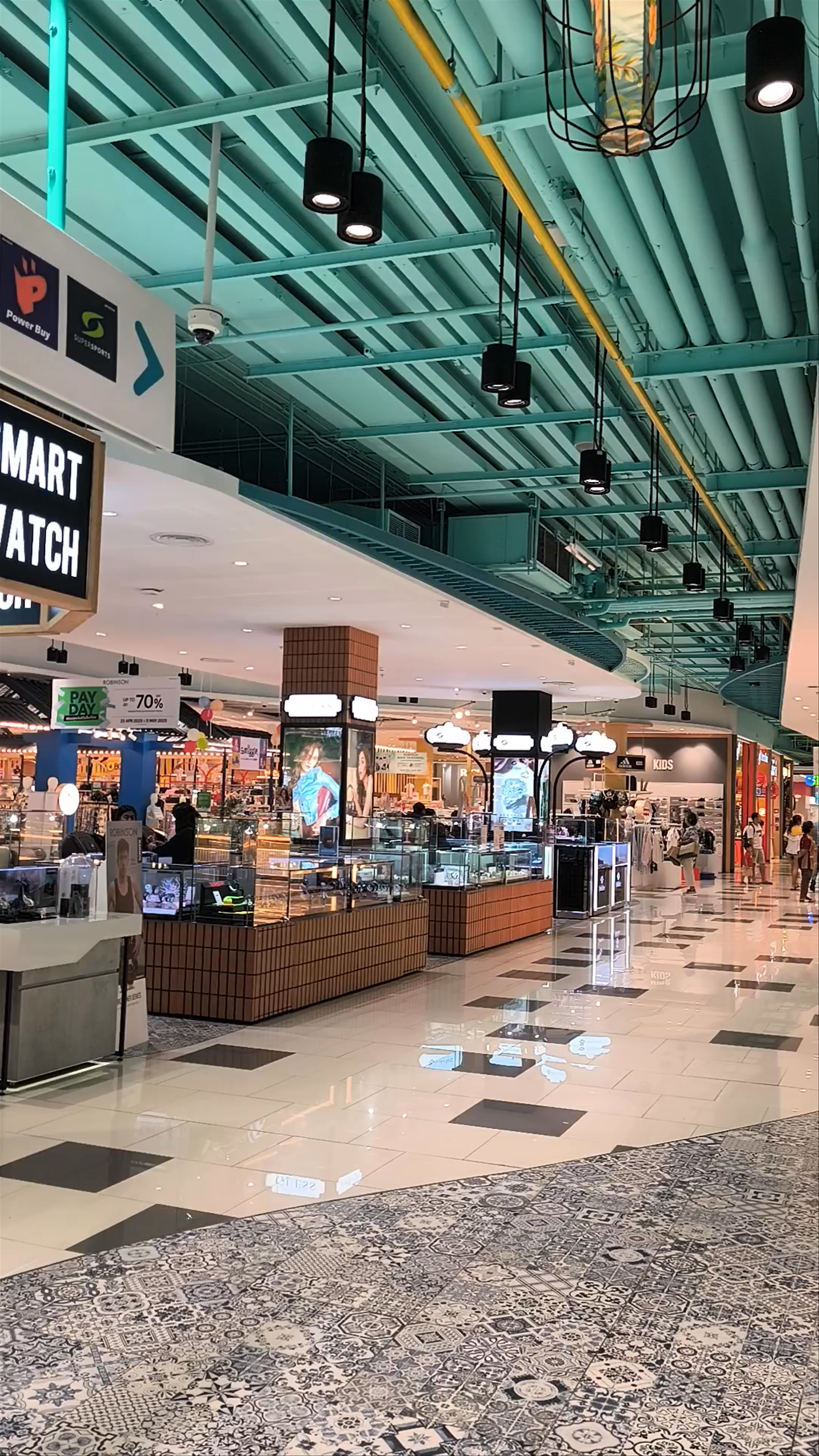 Robinson Lifestyle Thalang