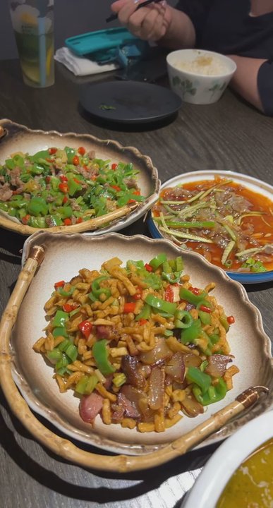 Young And Rich - Chinese Near Me - Flushing, New York