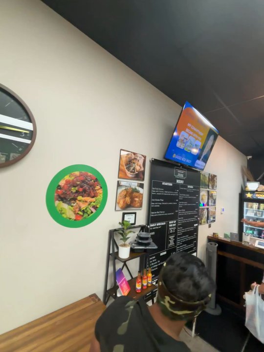 Papa's Got Jerk - A quick 360 shot of the indoor setting. - Chicken Shop Near Me - St. George, Utah