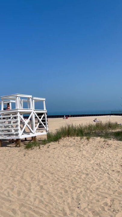 Clark Street Beach - Beaches Near Me - Evanston, Illinois